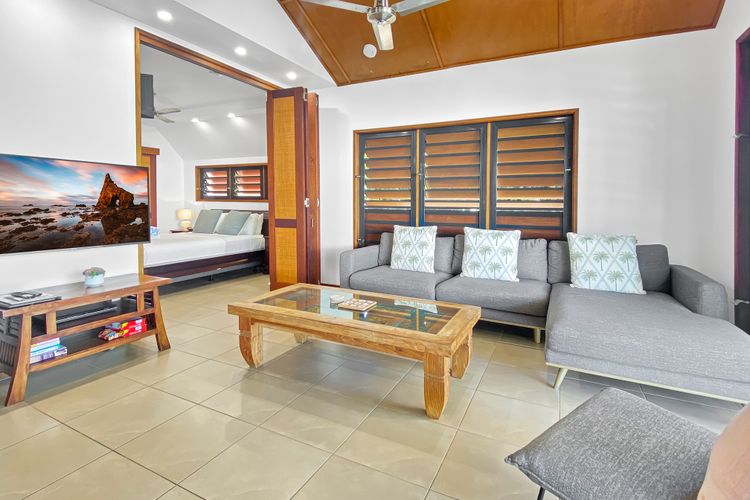 Pure Magnetic Villa 9