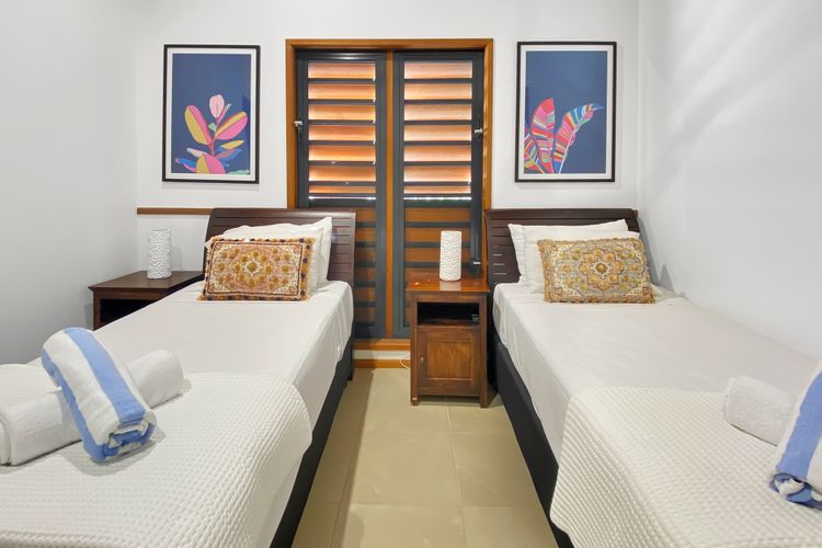 Pure Magnetic Villa 9