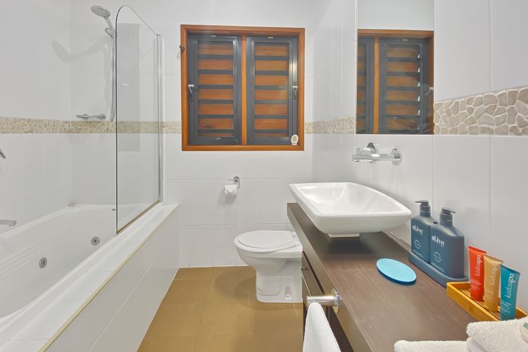 Pure Magnetic Villa 9