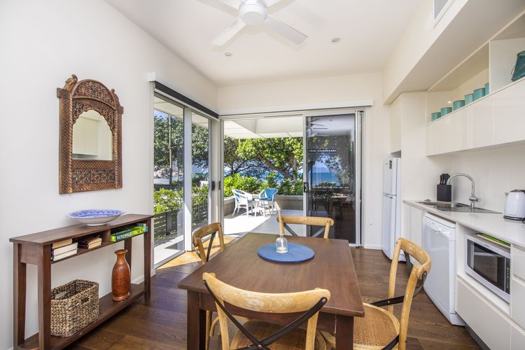 Reflections Turquoise Villa 4