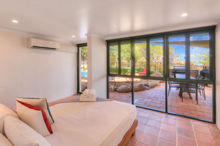 The Beach House at Arthur Bay