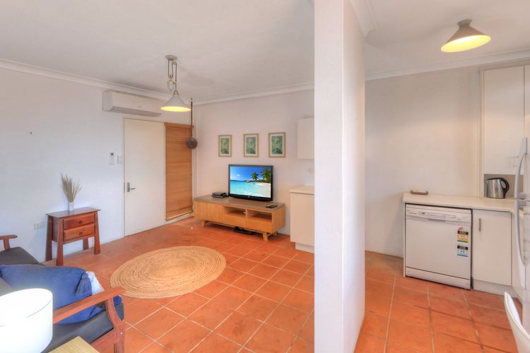 The Beach House at Arthur Bay