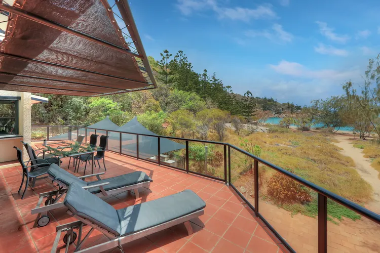 The Beach House at Arthur Bay