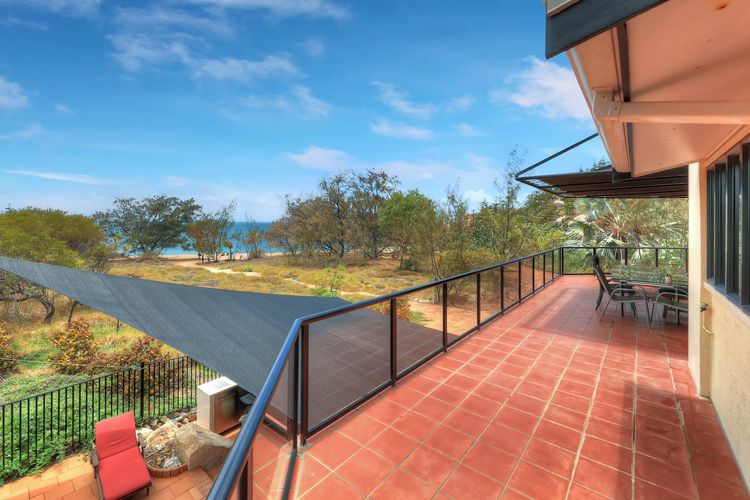 The Beach House at Arthur Bay