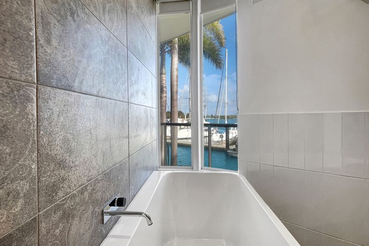 Waters Edge Townhouse 4