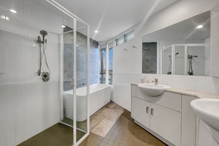 Waters Edge Townhouse 4