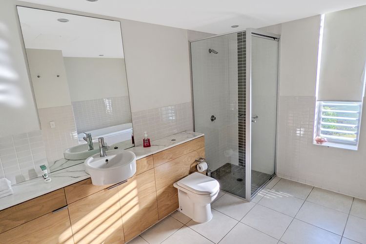 Blue on Blue Apartment 932