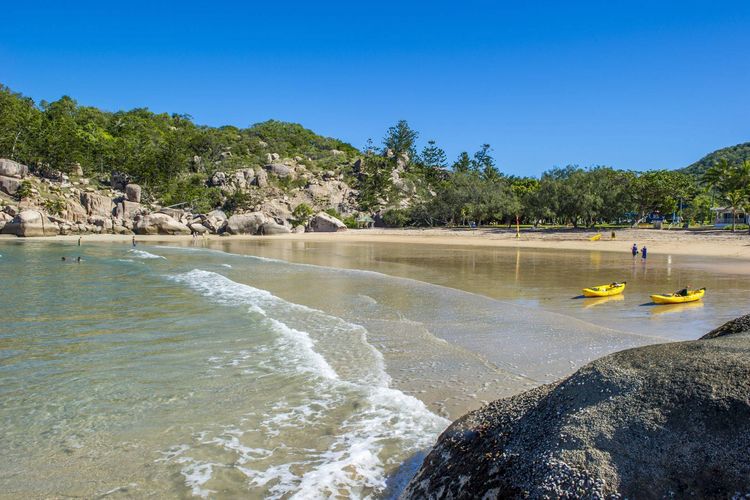 Alma Bay Holiday Unit 3 - Alma Bay Beachfront