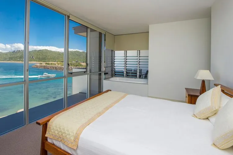 1 Bright Point Apartment 3303