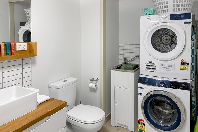 1 Bright Point Apartment 4104