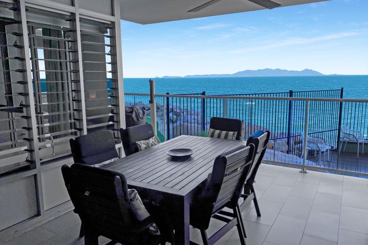 1 Bright Point Apartment 4104