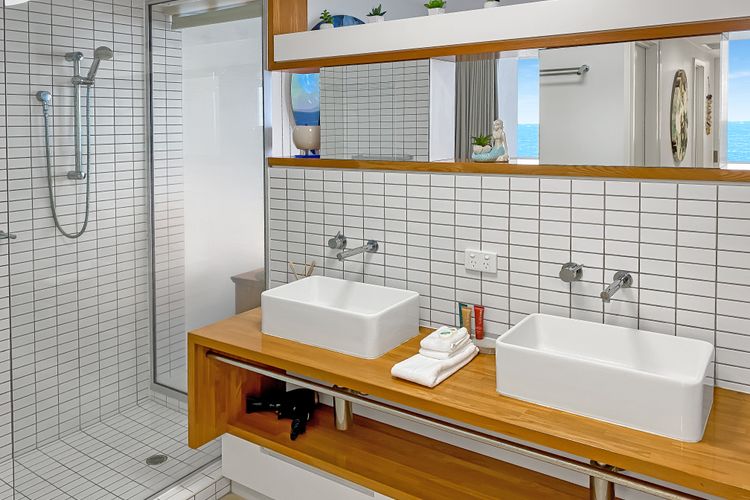 1 Bright Point Apartment 4104