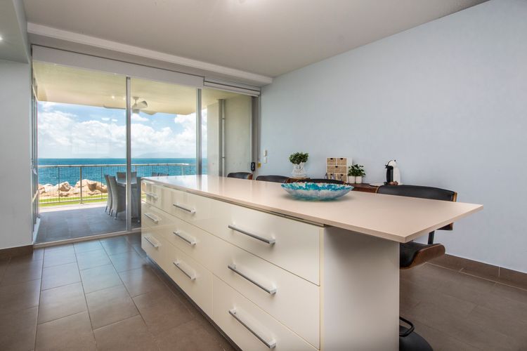 1 Bright Point Apartment 4105