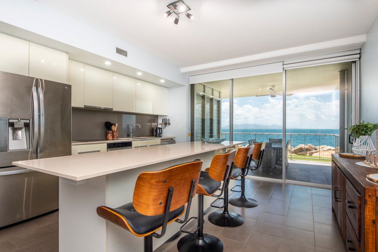 1 Bright Point Apartment 4105