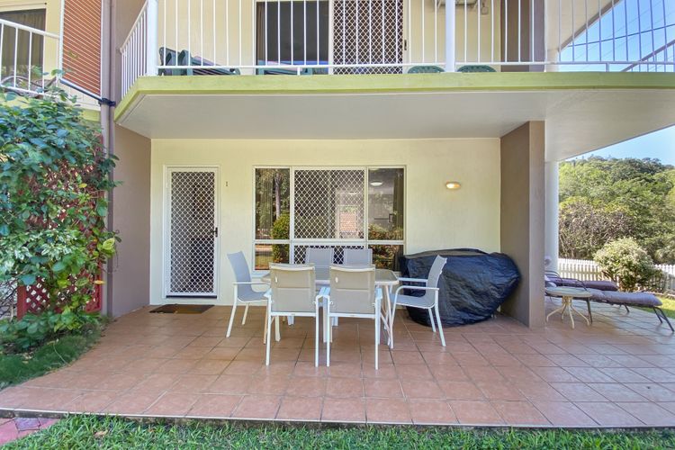 Oudoor dining BBQ area