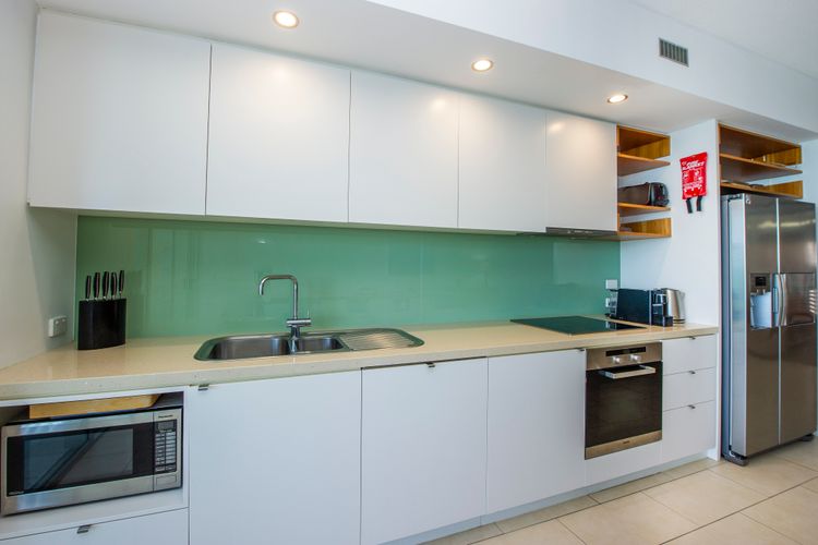 1 Bright Point Apartment 5301 - Kitchen