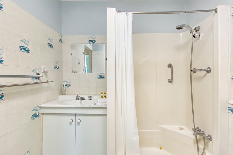 Paradise Apartments 2