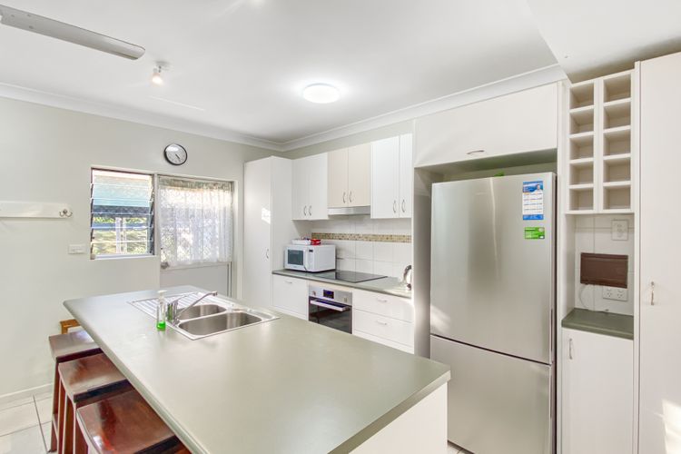 Paradise Apartments 2