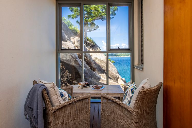 1 Bright Point Apartment 5404