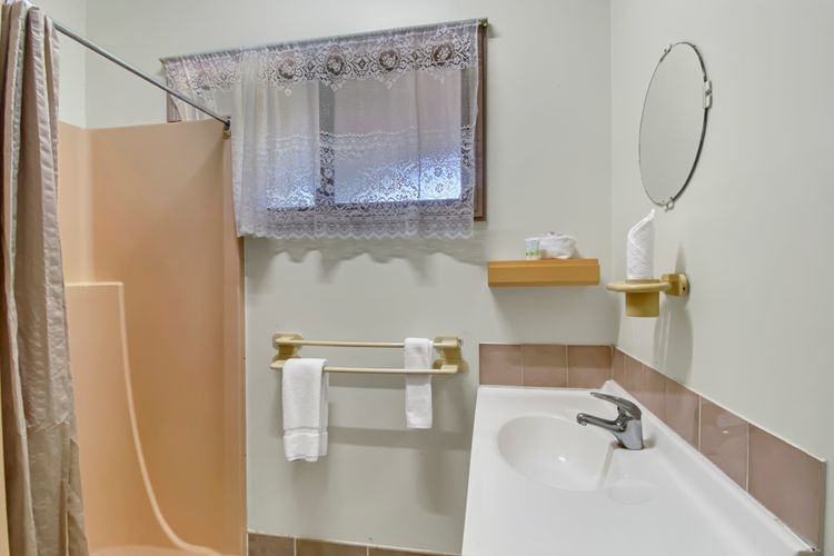 Downstairs Bathroom + Laundry