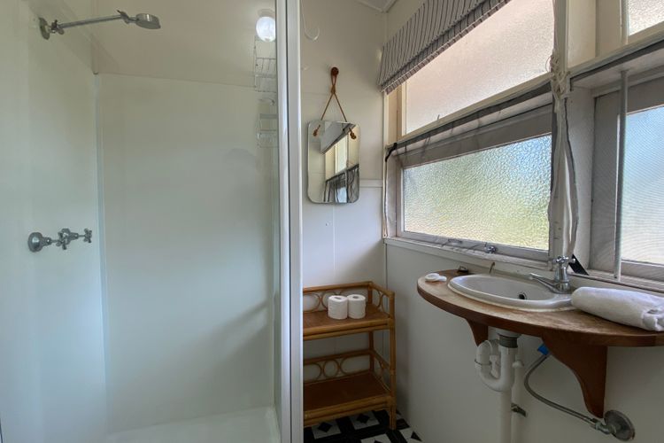 The Captain’s Manor on Cook 6