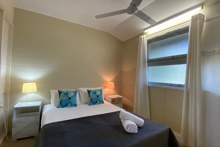 The Captain’s Manor on Cook 6