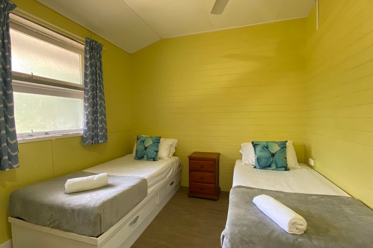 The Captain’s Manor on Cook 6