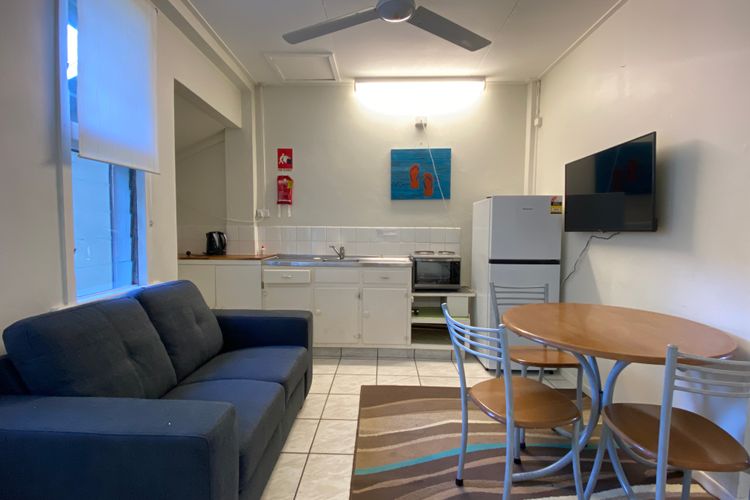 The Captain’s Manor on Cook 8