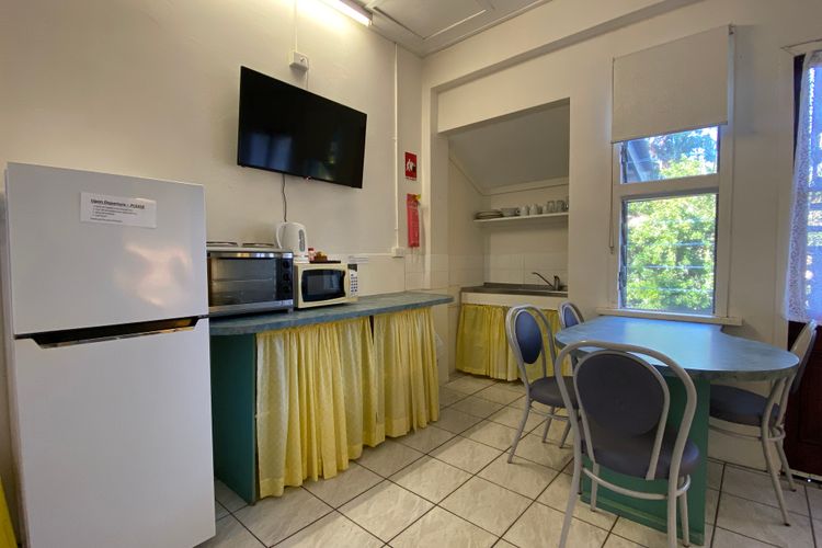 The Captain’s Manor on Cook 9