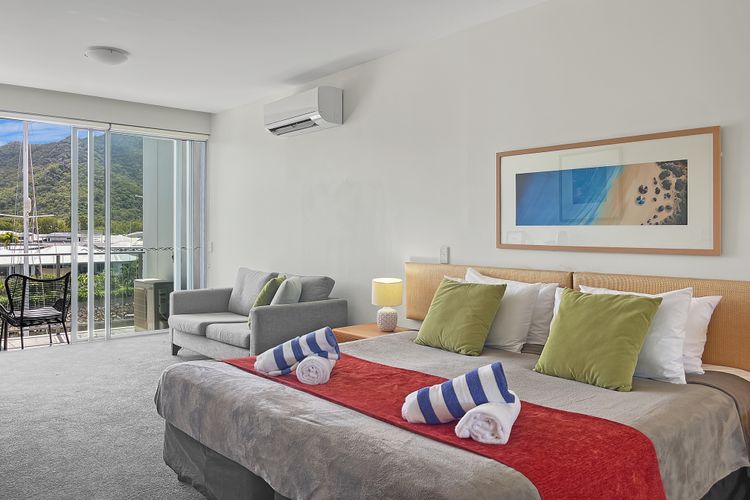 Blue on Blue Studio Room 1352