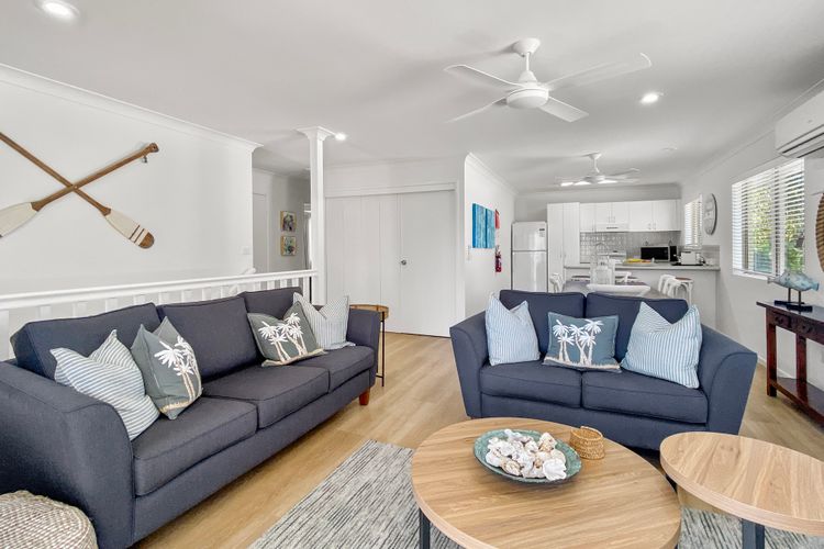 Sails on Horseshoe Apartment 4