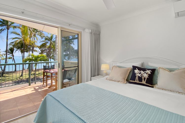 Sails on Horseshoe Apartment 4