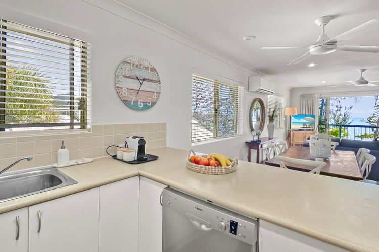 Sails on Horseshoe Apartment 4