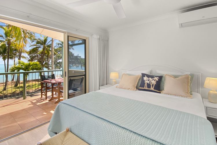 Sails on Horseshoe Apartment 4