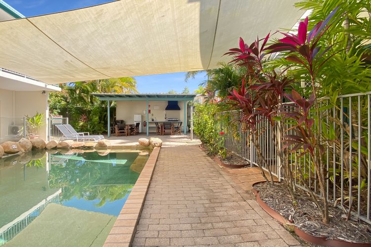 Sails on Horseshoe Apartment 5