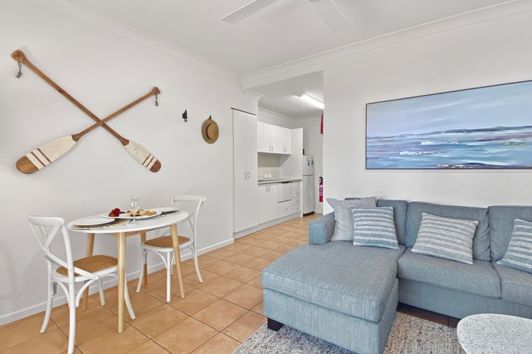 Sails on Horseshoe Apartment 6