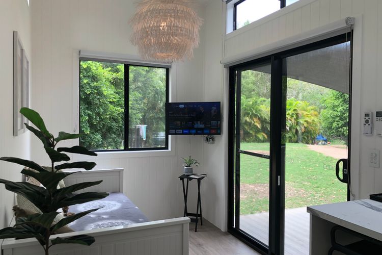 Bright and airy with garden view