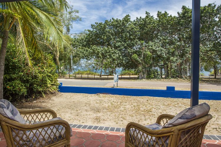 Azure on Geoffrey - Verandah