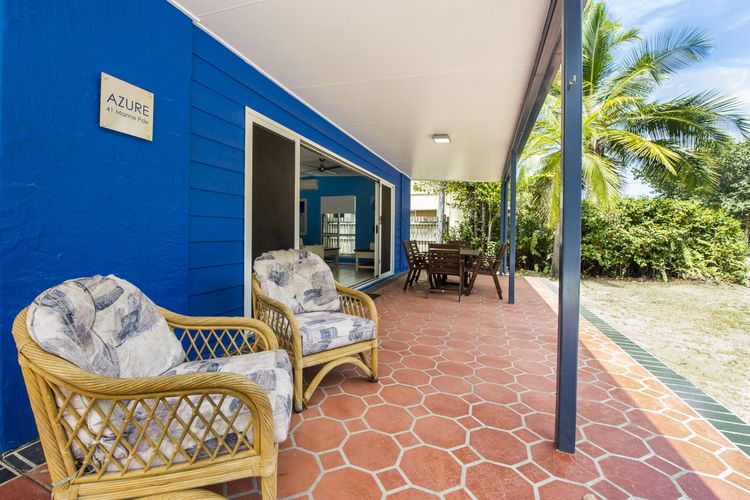 Azure on Geoffrey - Verandah