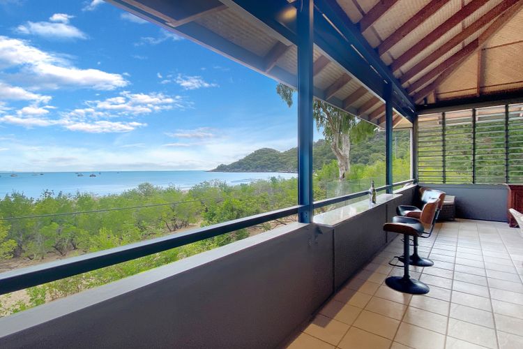 Absolute Beachfront Master