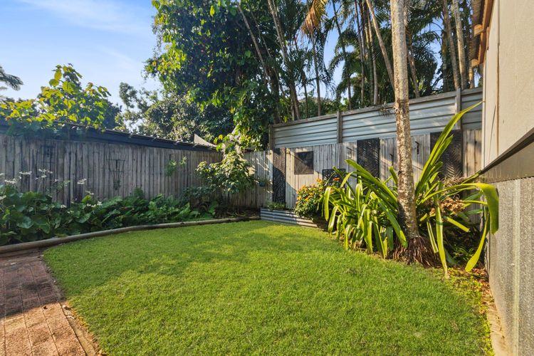 Kingfisher on Mandalay