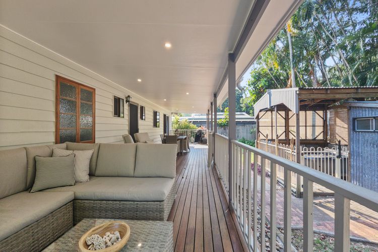 Kingfisher on Mandalay