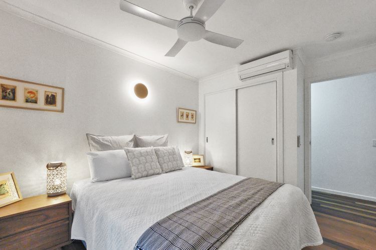 Kingfisher on Mandalay