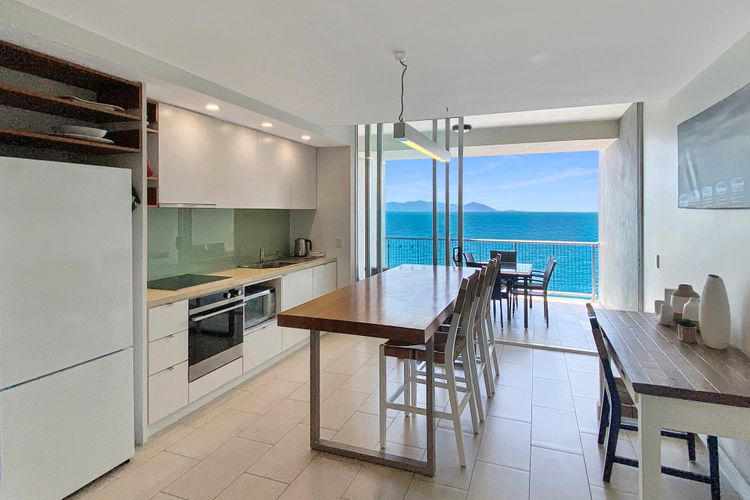 1 Bright Point Apartment 4305