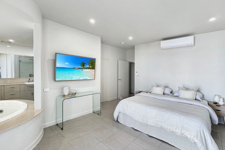 Solmar At The Waters Edge