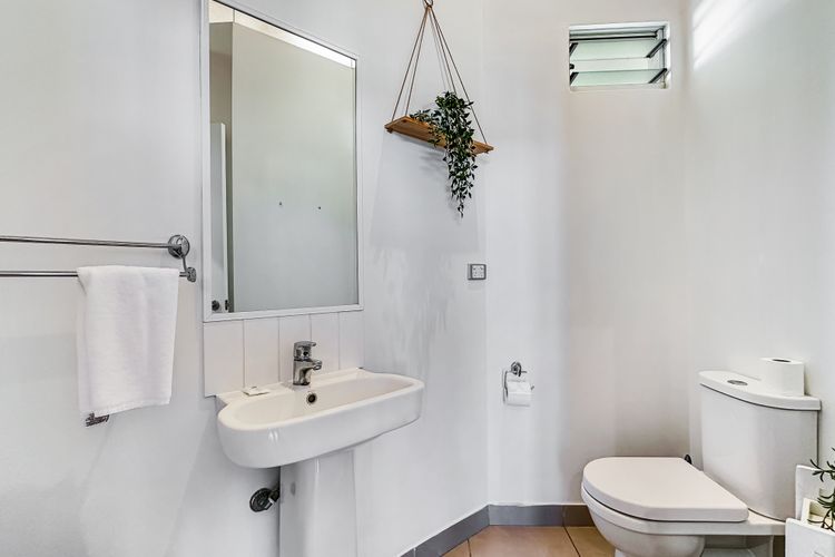 Solmar At The Waters Edge