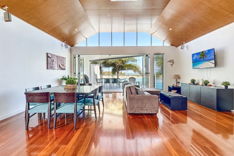 Solmar At The Waters Edge