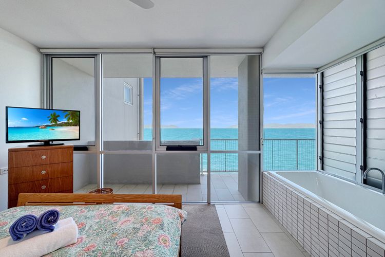 1 Bright Point Apartment 4204, 146 Sooning Street
