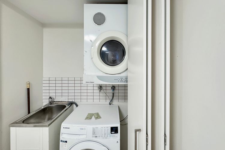 1 Bright Point Apartment 4204, 146 Sooning Street