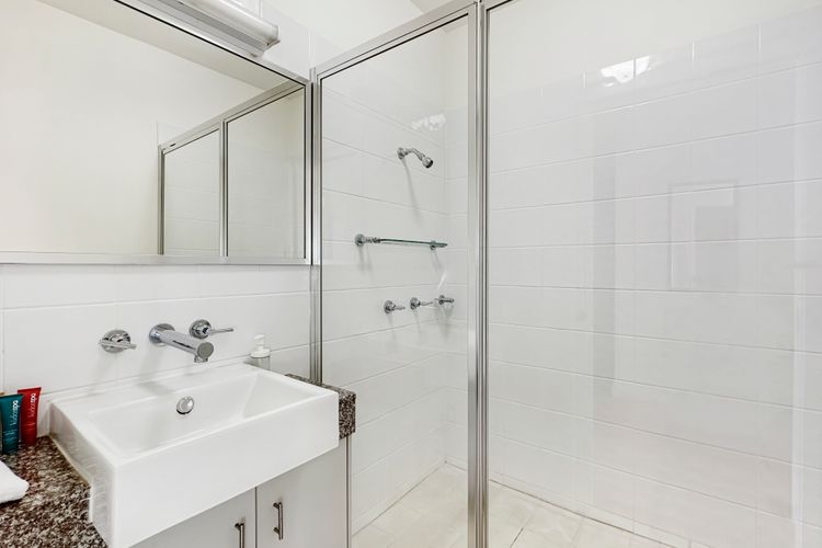 Beachside Apartment 14